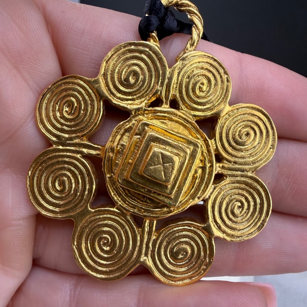 Vintage Metropolitan Museum of Art‎ Necklace Asante Ceremonial Fan Jewelry - Picture 4 of 13